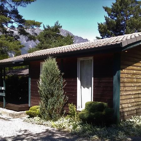 Camping La Cascade Villa Le Bourg-d'Oisans Ngoại thất bức ảnh