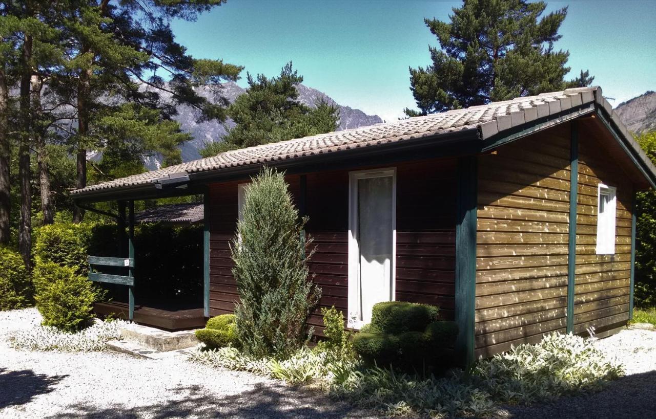 Camping La Cascade Villa Le Bourg-d'Oisans Ngoại thất bức ảnh