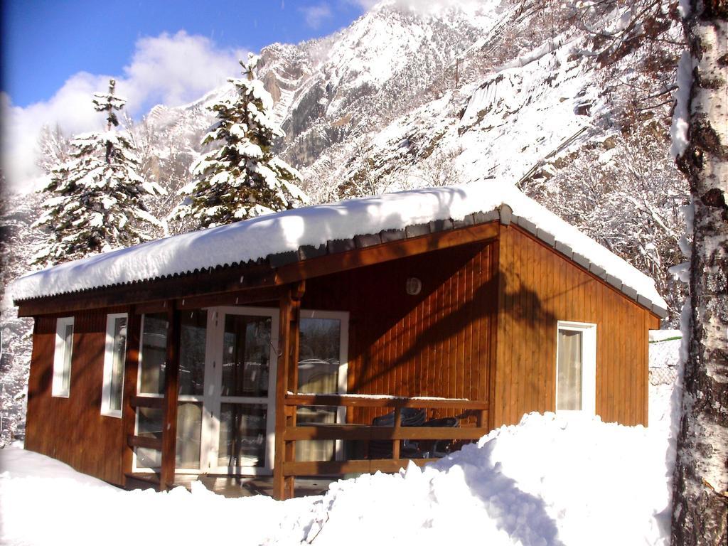 Camping La Cascade Villa Le Bourg-d'Oisans Ngoại thất bức ảnh