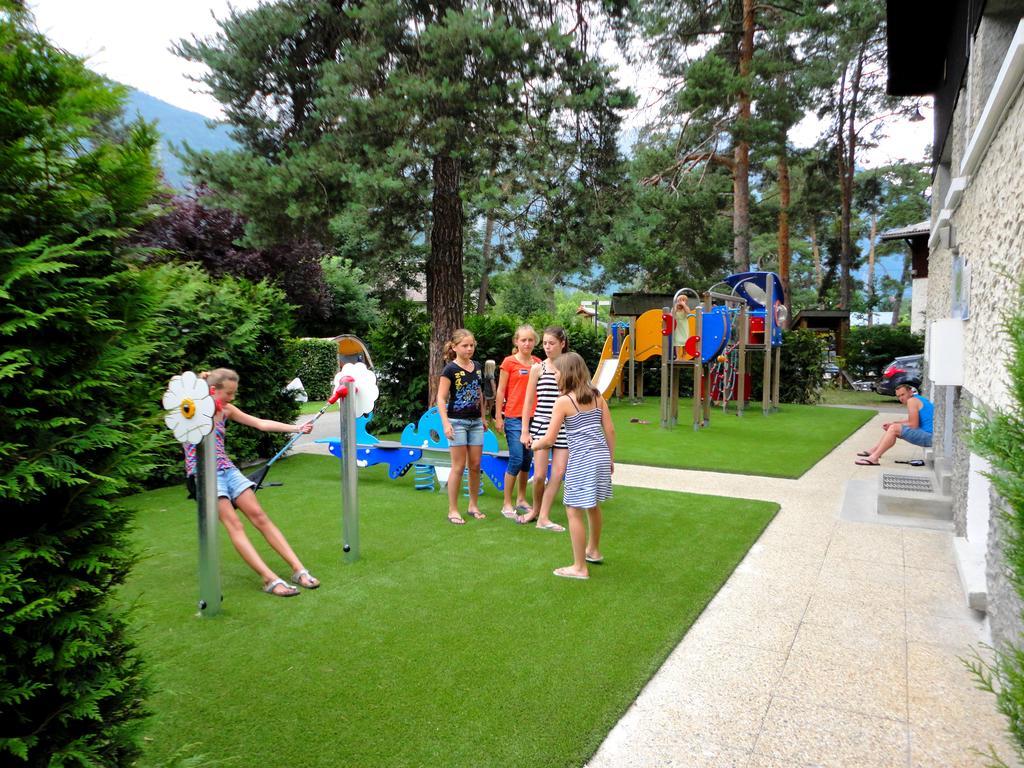 Camping La Cascade Villa Le Bourg-d'Oisans Ngoại thất bức ảnh