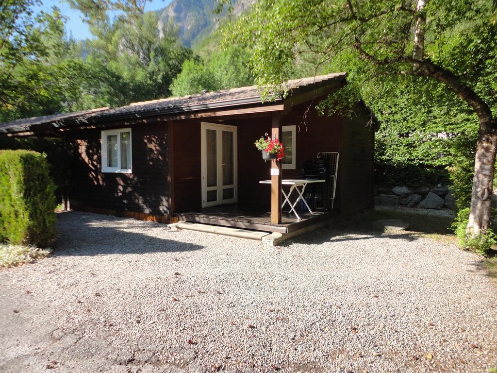 Camping La Cascade Villa Le Bourg-d'Oisans Ngoại thất bức ảnh